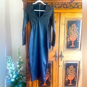 Faux leather midi dress hot 🔥